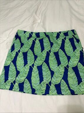 Vineyard Vines Navy Blue Mini Skort with Green Leaf Print